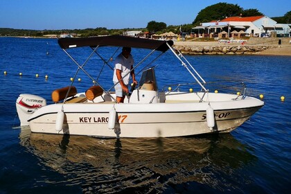 Hire Motorboat Sessa Marine Key Largo 17 Krk