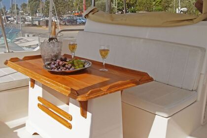 Riviera 48 American Boat for Charter