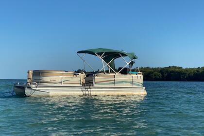 Rental Motorboat premier 250 Miami
