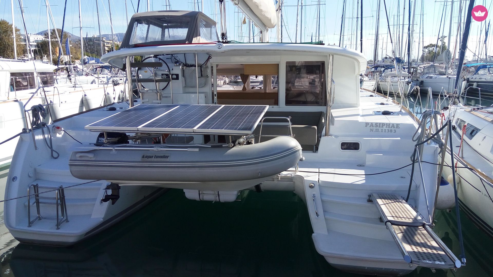 Lagoon 400 S2 in Athens for hire