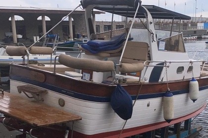 Noleggio Barca a motore Bluteam Sport HT 750 Praiano