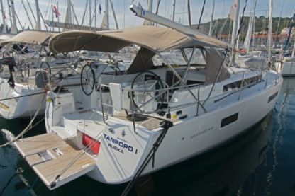 Charter Sailboat Jeanneau Sun Odyssey 440 Split