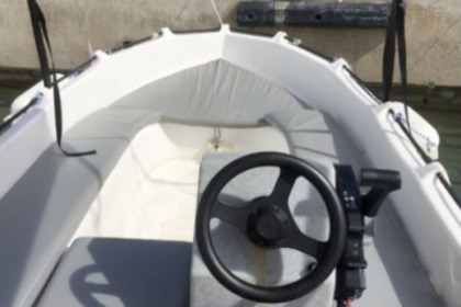 Alquiler Barco sin licencia  Whaly 370 Barcelona