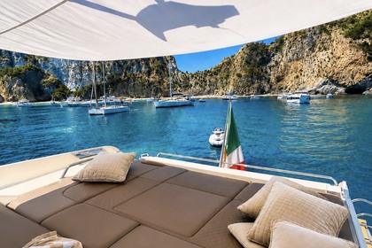Verhuur Motorboot Ilver Vista 58 Circello