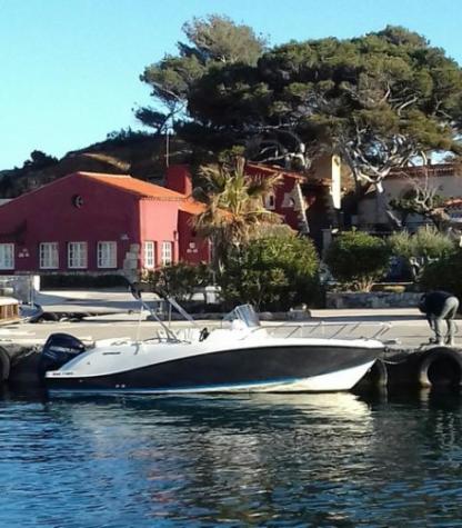 Rental Motorboat Quicksilver 6.75/ Mercury200Cv Paddle Inclut La Ciotat