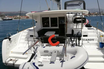 Hire Catamaran LAGOON 40 Split