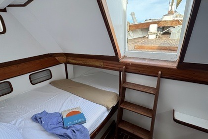 Half day cruises from santorini + lunch