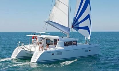 Charter Catamaran Lagoon 421 Kalkara
