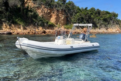 Ενοικίαση Φουσκωτό Capelli Capelli Tempest 650 Galéria