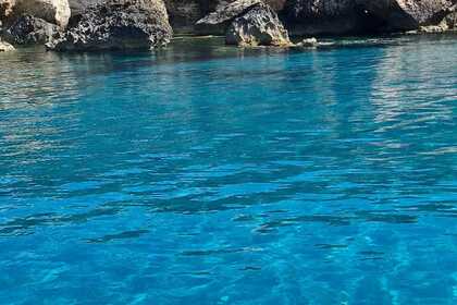 2, 3 or 4-Hour Blue Lagoon Private Boat Adventure