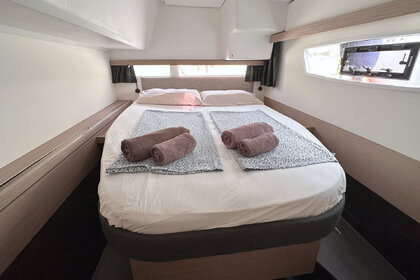 Fountaine Pajot Isla 40