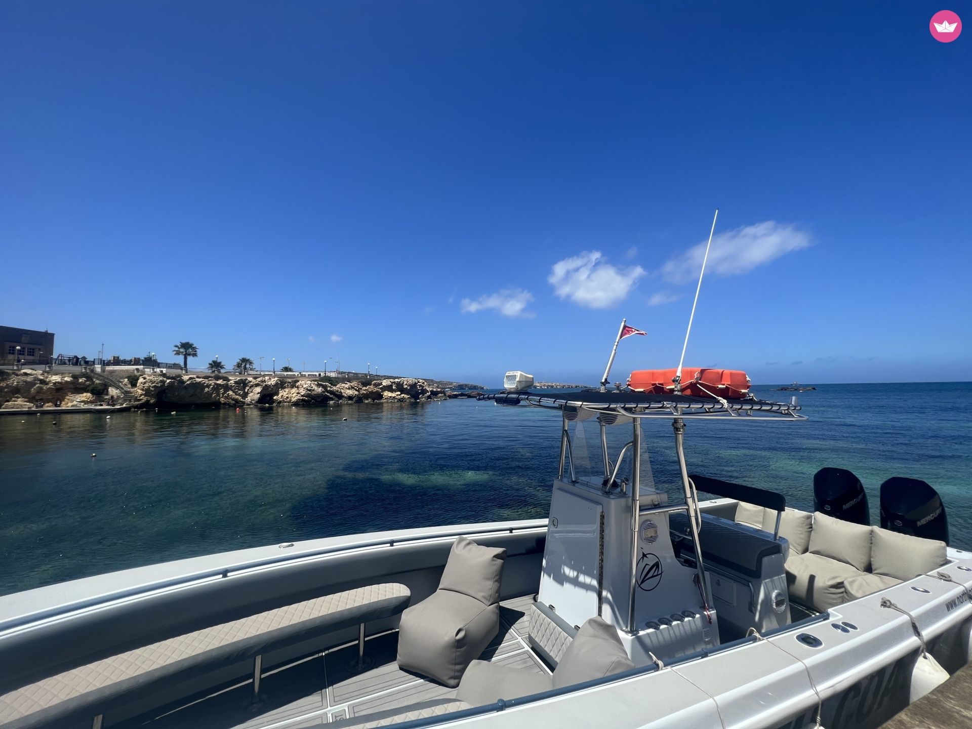 Bateau à moteur Contender 31open 600cv 7