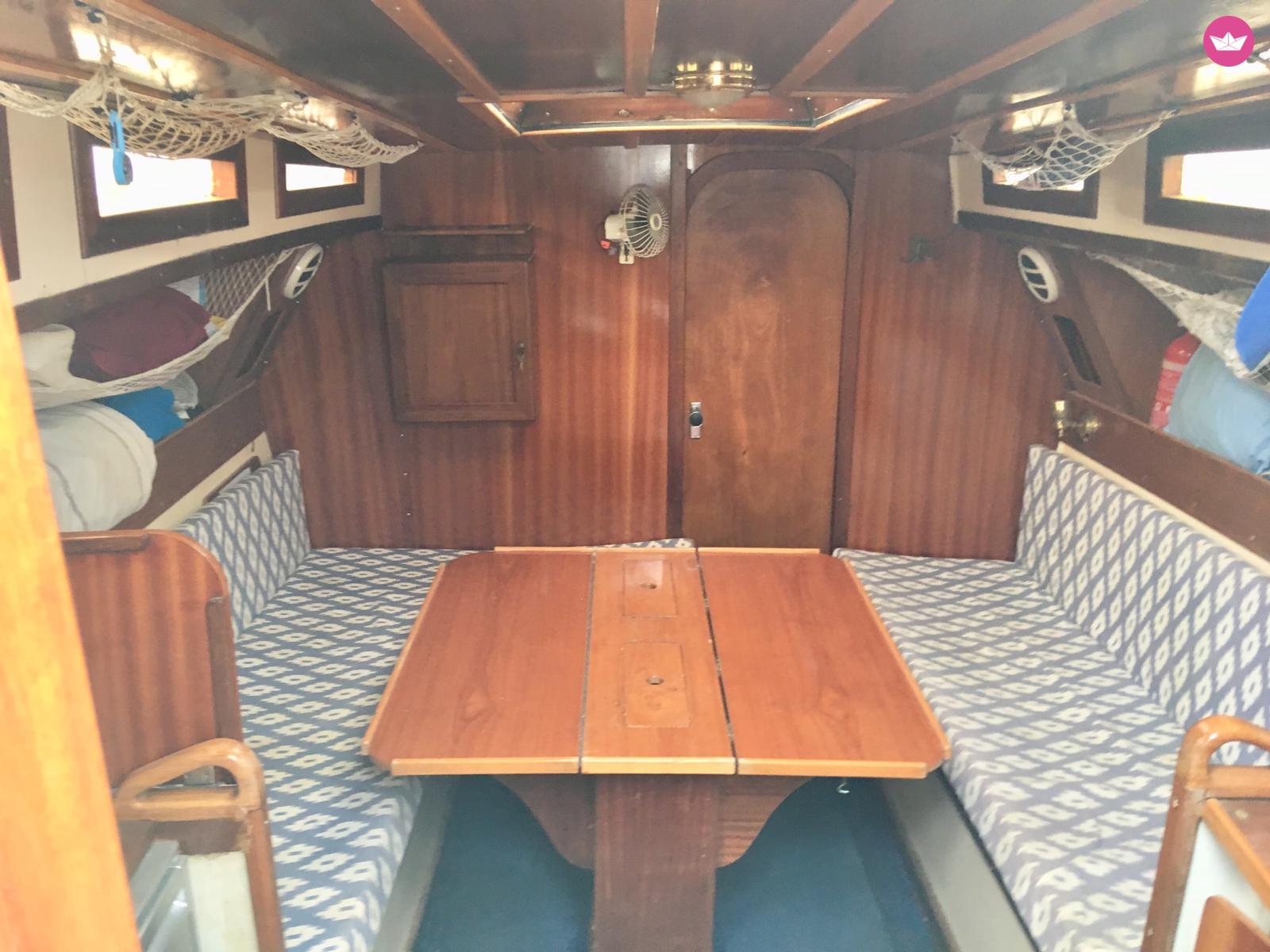 Sailboat Corselles Sandiumenge Velero  