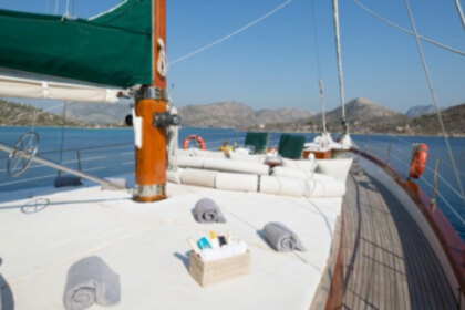 Elegant Wooden Guler for 8 Guests in Gocek