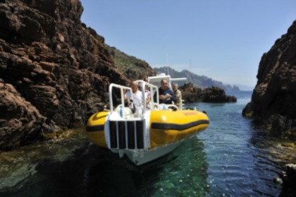 Hire RIB Semi Rigide Custom Semi Rigide Porto