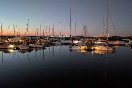 Rental Motorboat Bayliner 285 Cruiser Figueira da Foz