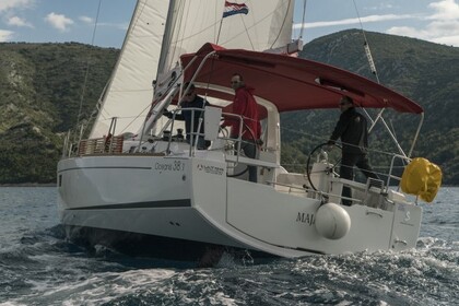 Hyra båt Segelbåt Bénéteau Oceanis 38.1 Split