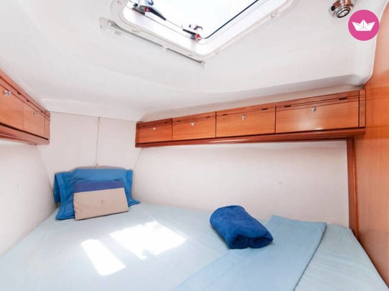 Bavaria 37 Cruiser in Barcelona for hire