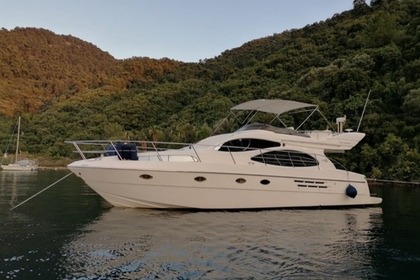 Charter Motorboat Azimut 46 Bodrum