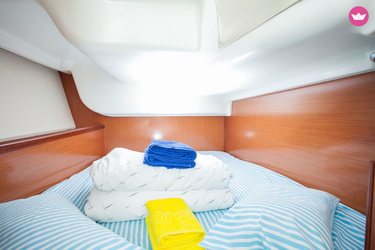 Beneteau Oceanis 40 in Trogir  