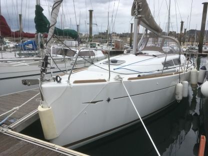 Location Voilier Jeanneau Sun Odyssey 33 I Performance Saint-Malo