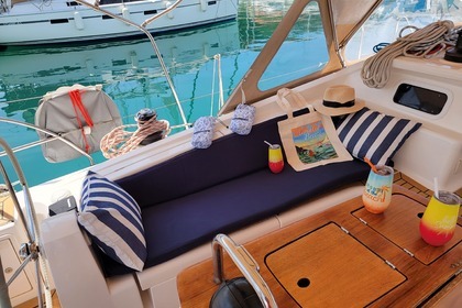 Customized Sailing Tour Up to 8 People