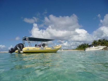 Location Semi-rigide Beluga 27 Open Le Gosier