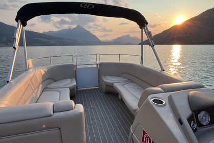 Luxury 12 seater pontoon boat with skipper