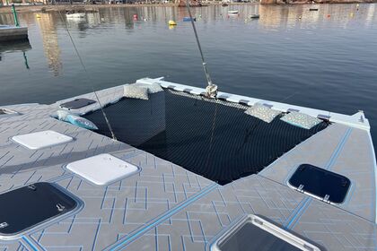 CATAMARÁN NUEVO A ESTRENAR