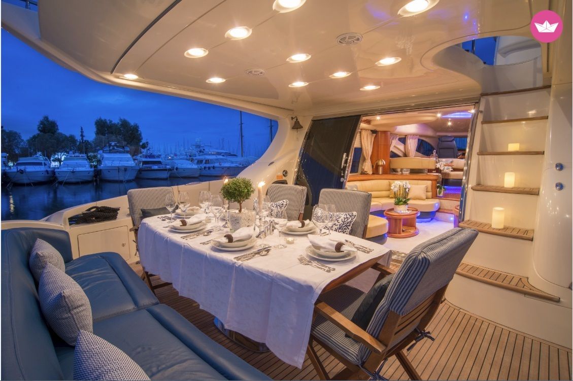 Rental Motorboat Azimut 68 Evo Athens