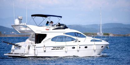 Miete Motorboot Azimut 46 Athen