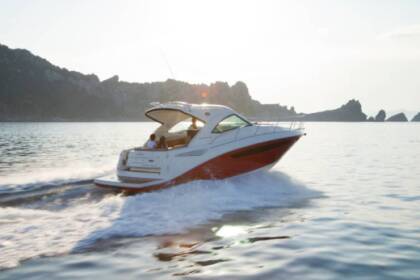 Rental Motorboat Sea Ray Sundancer 355 Hyères