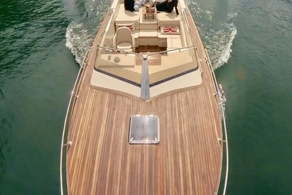 Charter Motorboat Ilver Ilver 30 Sport Lezzeno