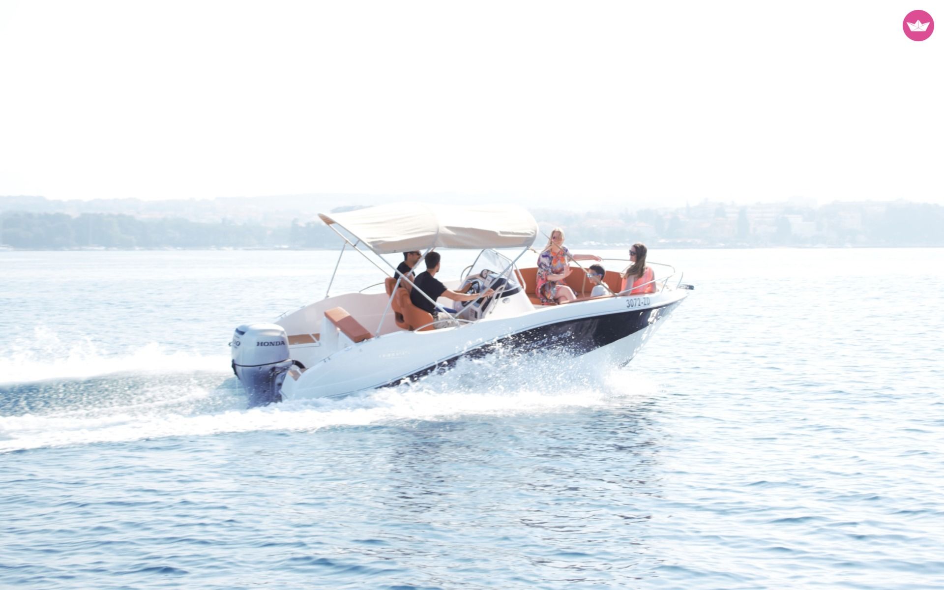 Motorboat Okiboats Barracuda 545 for rental