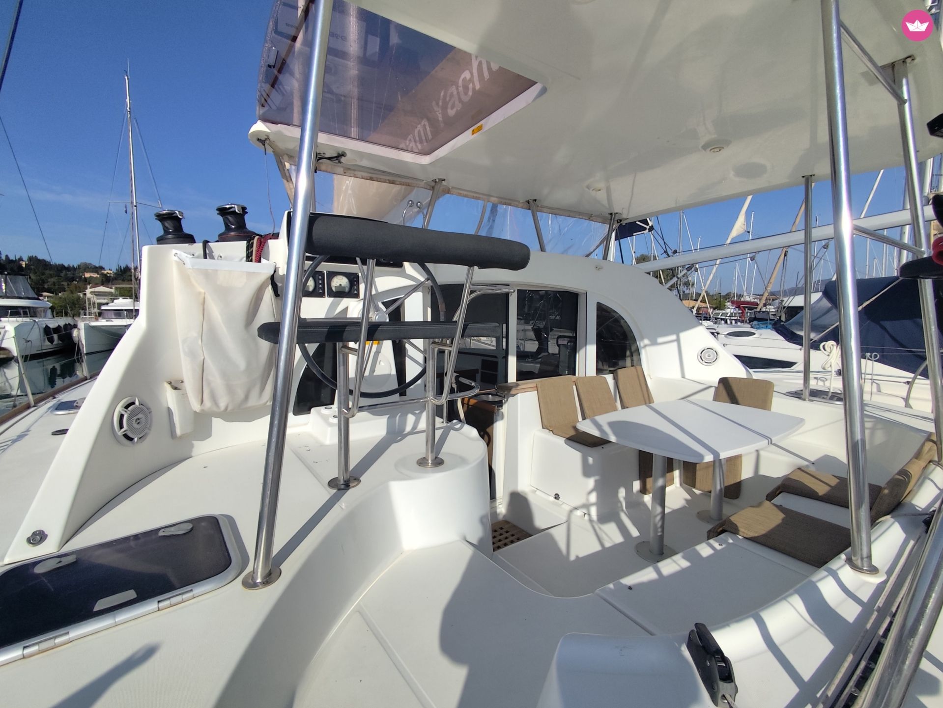 Catamaran Lagoon-Bénéteau Lagoon 380 - 4 cab. 11m 8