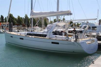 Charter Sailboat Beneteau Oceanis 45 Portorosa