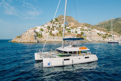 Hire Catamaran Lagoon-Bénéteau Lagoon 560 S2 - 5 + 1 cab. Athens