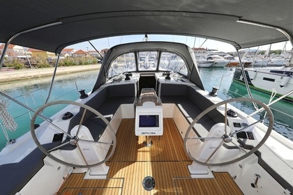Hyra båt Segelbåt  Bavaria C42 Pirovac