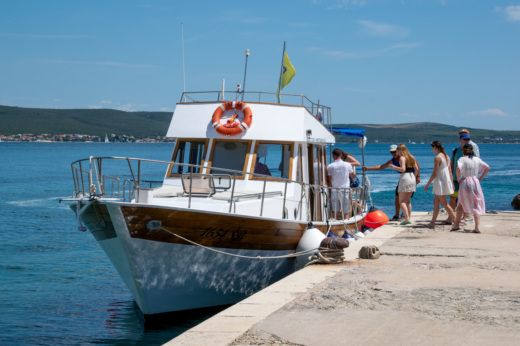 Zadar Motorboat Banko Pasara alt tag text