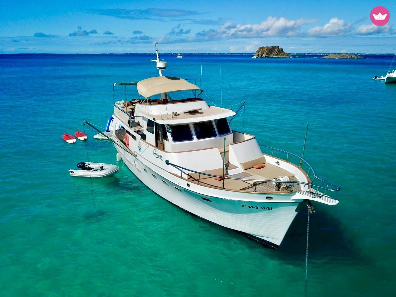 Bateau à moteur Ocean Alexander 560cv 7