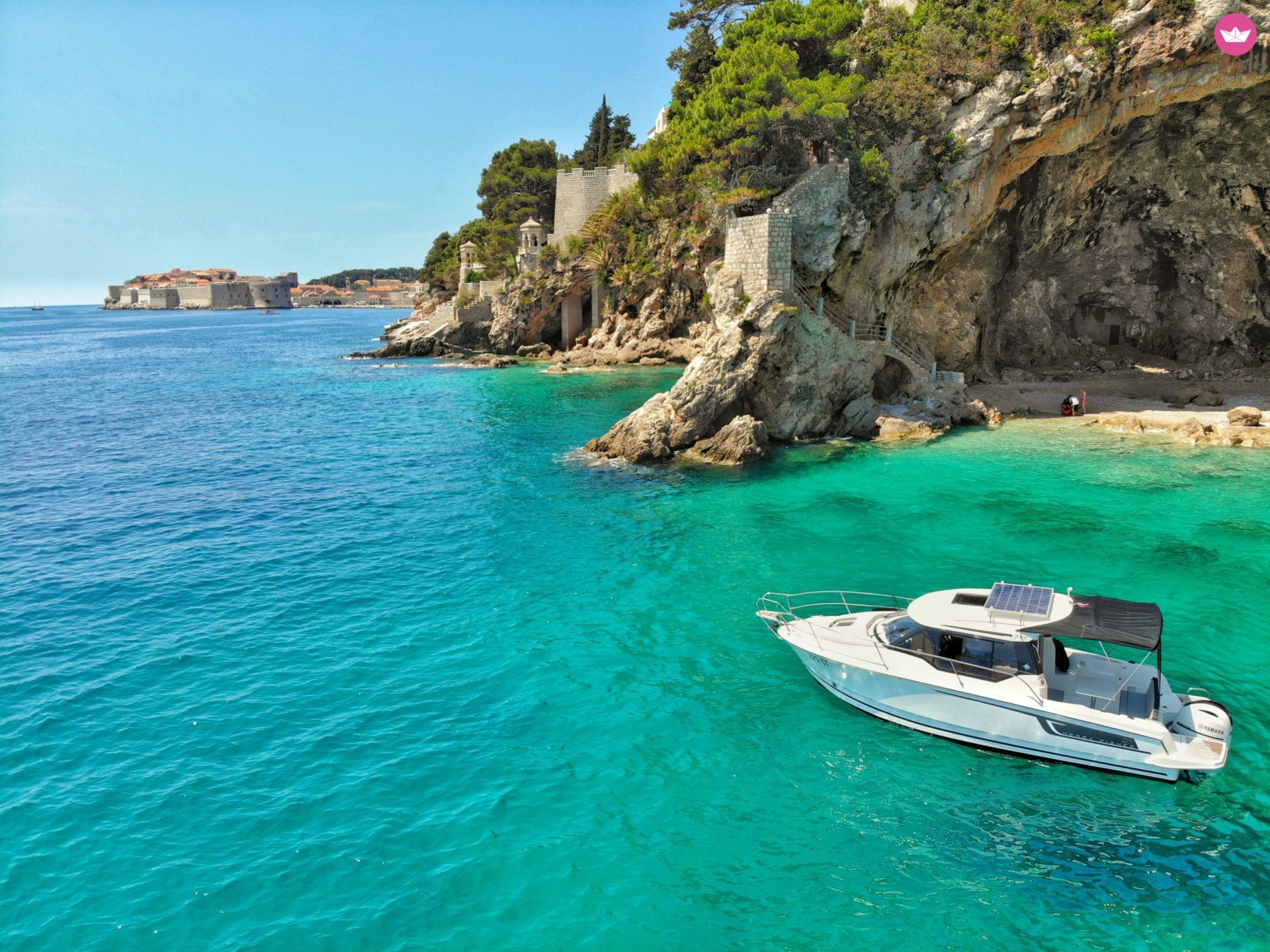 Rental Jeanneau Merry Fisher 795