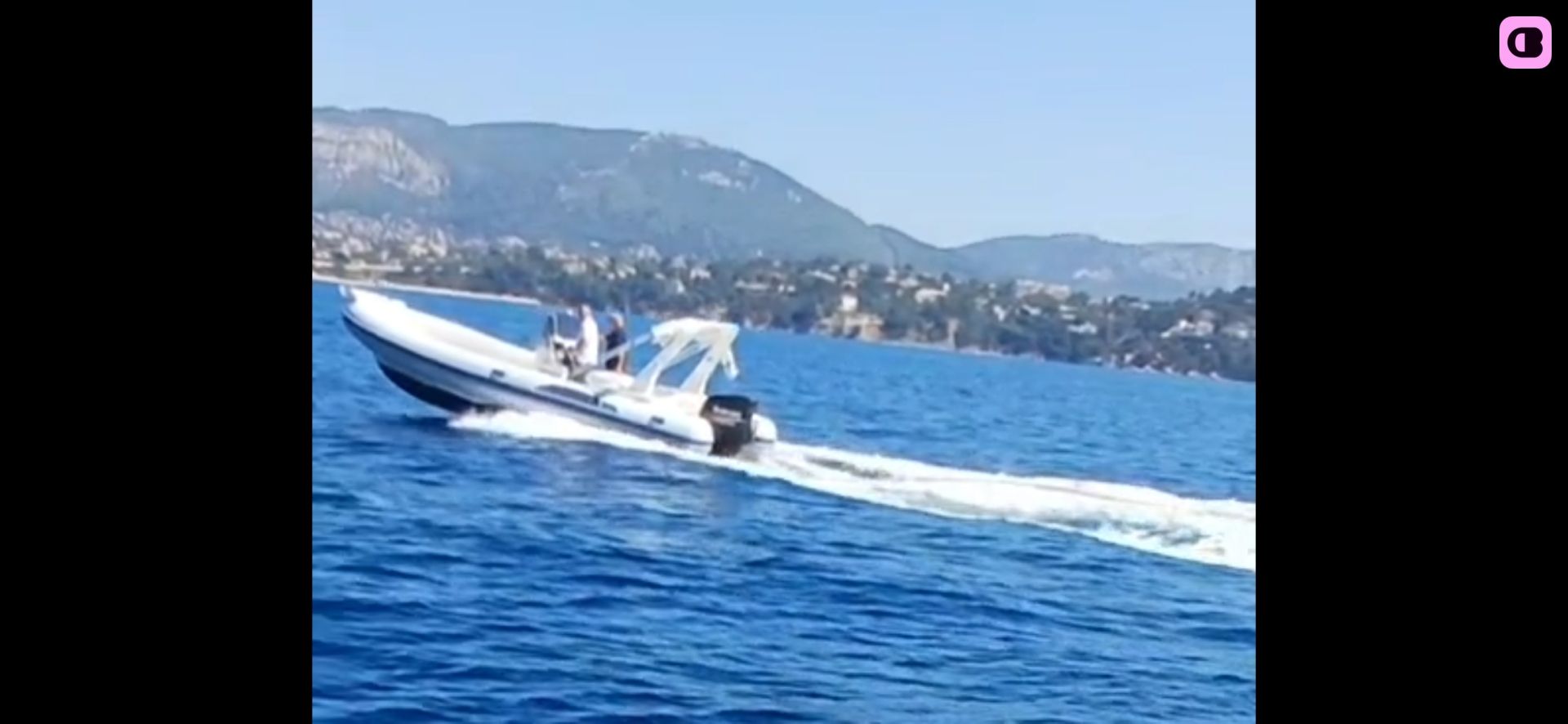 Bateau à moteur TEMPEST 750 150cv 6