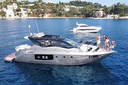 Cranchi M44 HT, the clever cruising