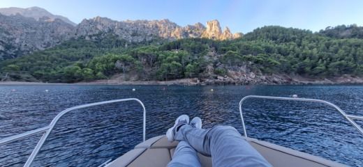 Palma de Majorque Motorboat Quicksilver 675 Weekend alt tag text