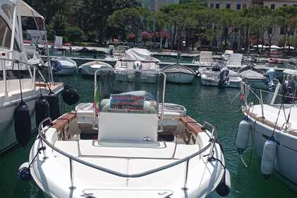 Charter Boat without licence  Capelli Cap 17 Fezzano