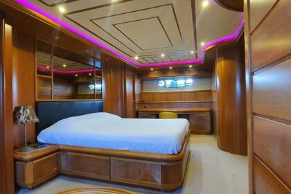 Miete Motoryacht Ferretti 2003 Bodrum