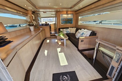 Noleggio Yacht a motore VZ 68 FLY Saint-Raphaël