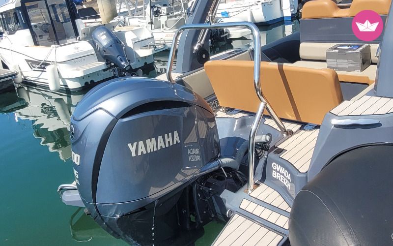 Bateau à moteur MEDLINE 7.5 - GWADABREIZH 4