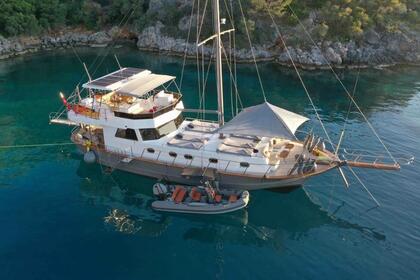 luxury new gulet for 6 people