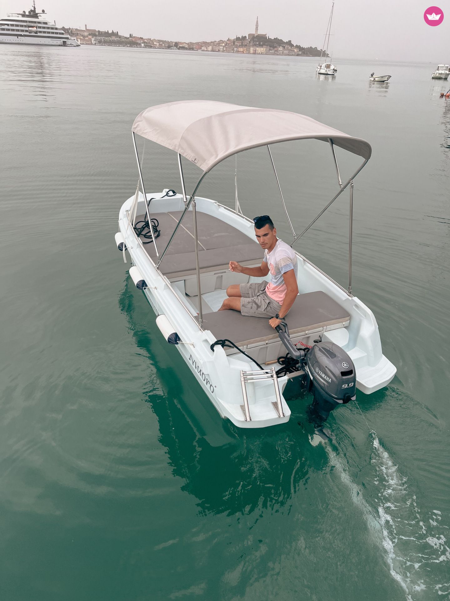Bateau à moteur Roto 1 withaut licence 10cv 4